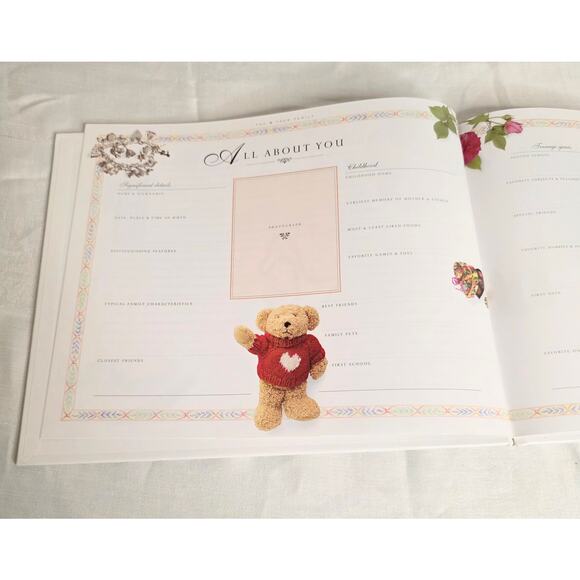 Our Family Tree Record Book from Covent Garden Books in Original Box Genealogy - Picture 2 of 8